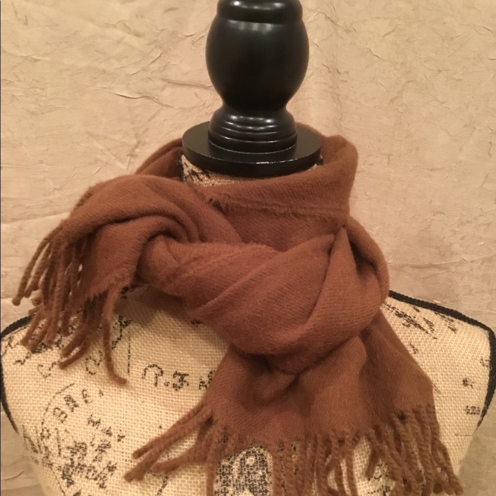 100% Baby Alpaca. Made in Peru.  52”x12”